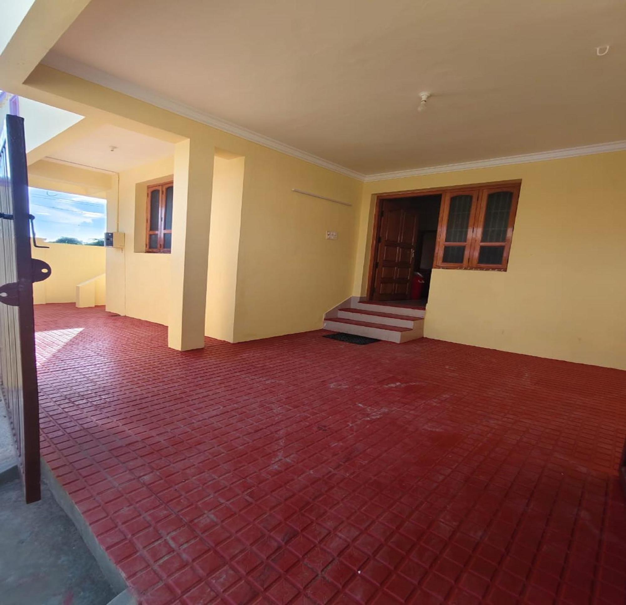 Arumugam Residency Ac Tiruchchendūr Buitenkant foto